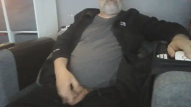 Snapshot of Naturistmale45 chatting on 06-10-26, 07:51 Naturistmale45 online show from 06-10-26, 07:51