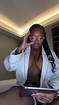 PRIMAGODDESS online show from 07-12-26, 06:37