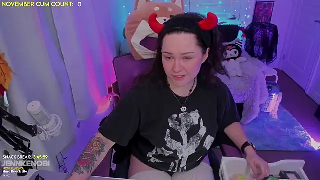 Snapshot of JennKenobi chatting on 11-03-25, 03:24 JennKenobi online show from 11-03-25, 03:24