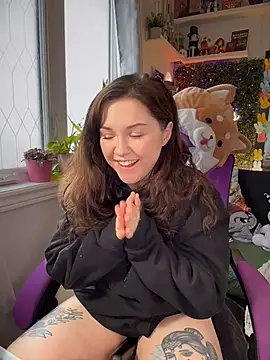 JennKenobi online show from 03-11-26, 03:18