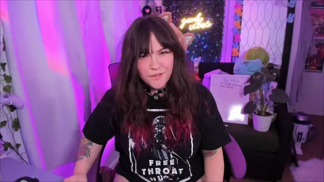 JennKenobi online show from 05-13-26, 02:36