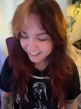 Snapshot of JennKenobi chatting on 07-10-26, 04:31 JennKenobi online show from 07-10-26, 04:31