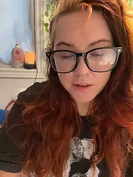 Snapshot of JennKenobi chatting on 07-27-26, 12:34 JennKenobi online show from 07-27-26, 12:34