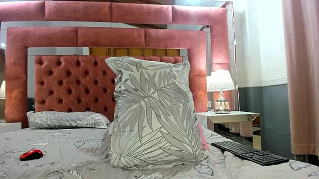 Snapshot of briana_wonder69xxx chatting on 03-04-25, 04:27 briana wonder69xxx online show from 03-04-25, 04:27