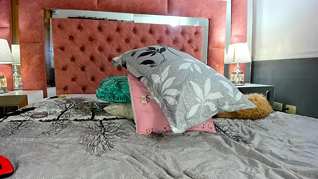 Snapshot of briana_wonder69xxx chatting on 03-18-25, 04:15 briana wonder69xxx online show from 03-18-25, 04:15