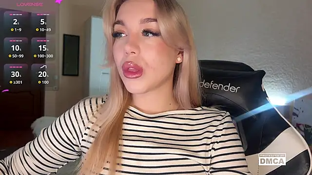 ariashaa online show from 11-22-25, 03:22