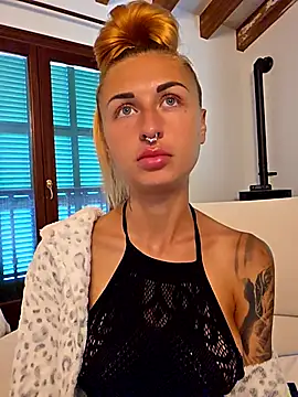 kylie blck online show from 09-27-25, 04:12