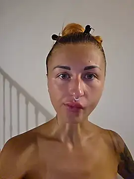 kylie blck online show from 08-04-26, 01:53