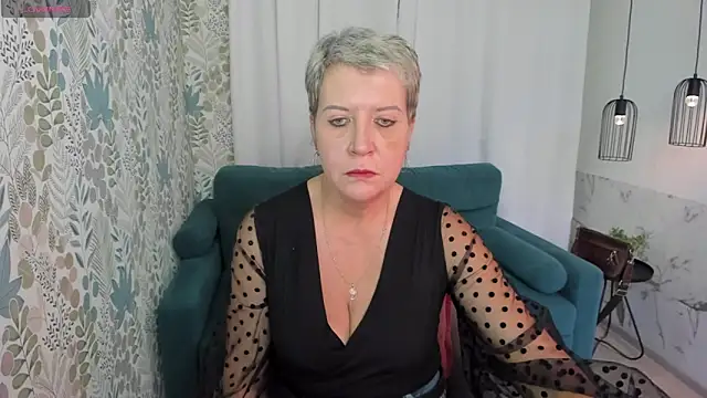 KathySunn online show from 12-22-24, 01:33
