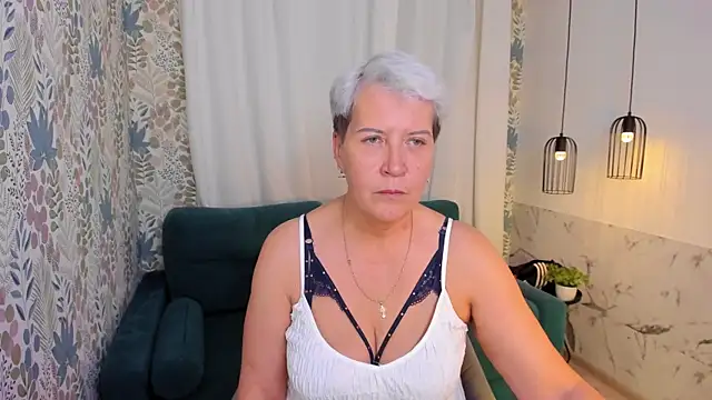 KathySunn online show from 05-07-26, 01:49