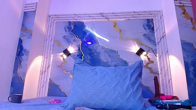 lorrayne  online show from 11-19-25, 12:16