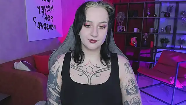 AsheLucker online show from 10-12-25, 10:31