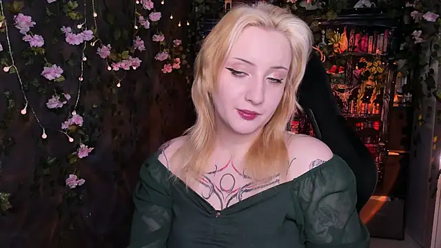 AsheLucker online show from 06-11-26, 06:00