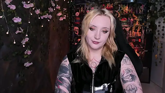 AsheLucker online show from 06-23-26, 06:33