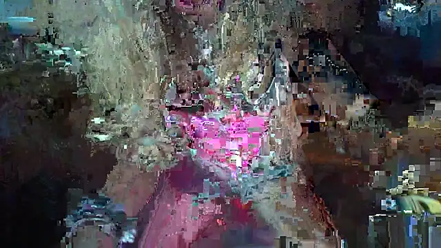 Snapshot of CROSSCOUNTRY1 chatting on 10-18-25, 12:50 CROSSCOUNTRY1 online show from 10-18-25, 12:50