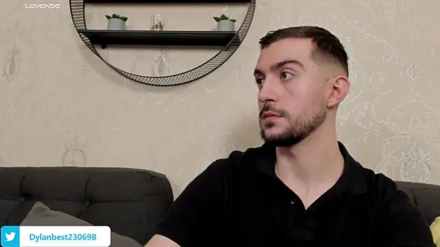 Snapshot of Dylan_Best chatting on 02-12-26, 11:00 Dylan Best online show from 02-12-26, 11:00