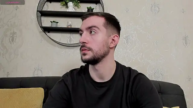 Snapshot of Dylan_Best chatting on 02-20-26, 10:43 Dylan Best online show from 02-20-26, 10:43