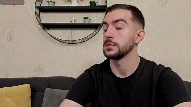 Snapshot of Dylan_Best chatting on 03-28-26, 02:55 Dylan Best online show from 03-28-26, 02:55