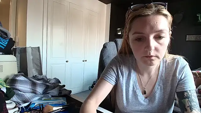 Snapshot of short_sweetpea chatting on 09-27-25, 12:43 short sweetpea online show from 09-27-25, 12:43