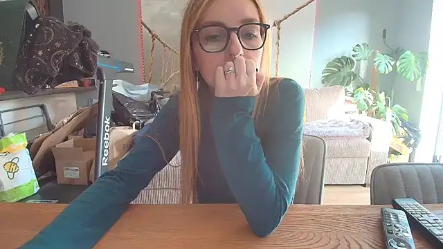 Snapshot of short_sweetpea chatting on 10-04-25, 02:37 short sweetpea online show from 10-04-25, 02:37