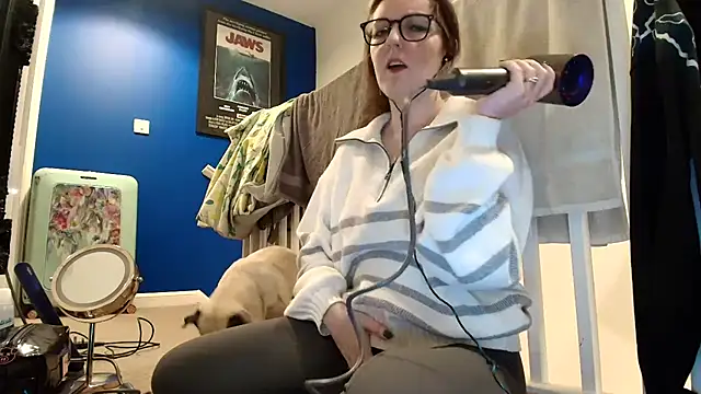 Snapshot of short_sweetpea chatting on 11-10-25, 05:23 short sweetpea online show from 11-10-25, 05:23