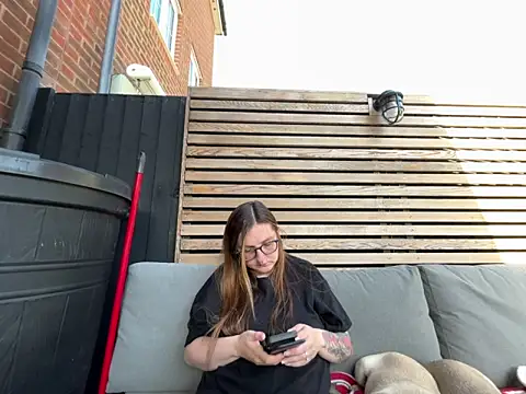 short sweetpea online show from 05-22-26, 03:50
