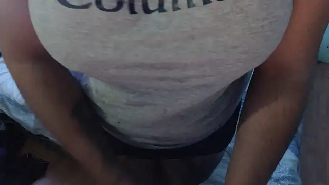 Snapshot of Hilarybunnyy chatting on 12-02-24, 10:56 Hilarybunnyy online show from 12-02-24, 10:56