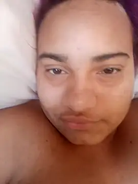 Snapshot of Hilarybunnyy chatting on 12-22-24, 07:42 Hilarybunnyy online show from 12-22-24, 07:42