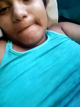 Snapshot of Hilarybunnyy chatting on 02-11-25, 01:52 Hilarybunnyy online show from 02-11-25, 01:52