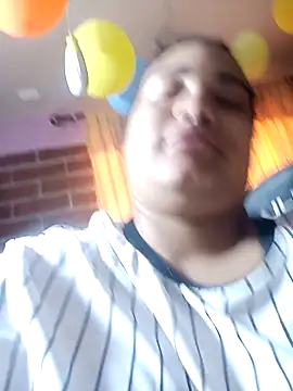 Snapshot of Hilarybunnyy chatting on 03-09-25, 02:43 Hilarybunnyy online show from 03-09-25, 02:43