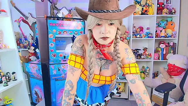 Snapshot of meda_kawaii_ chatting on 10-02-25, 09:55 meda kawaii online show from 10-02-25, 09:55