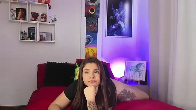 Sarah Jhonson online show from 02-22-25, 06:41