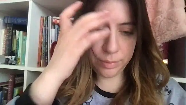 Snapshot of HYPHYtype chatting on 01-24-25, 09:37 HYPHYtype online show from 01-24-25, 09:37