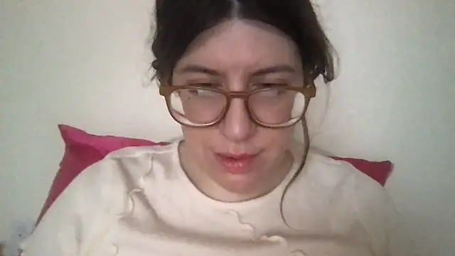 Snapshot of HYPHYtype chatting on 02-02-25, 09:34 HYPHYtype online show from 02-02-25, 09:34