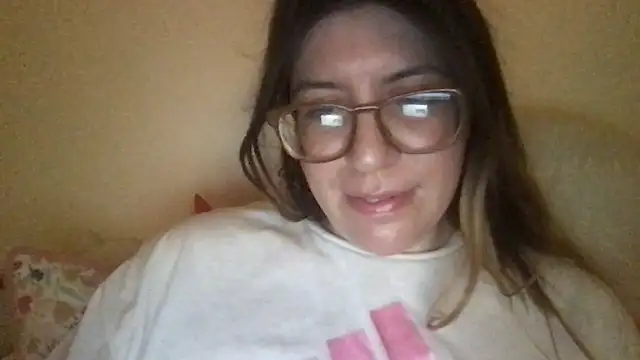 Snapshot of HYPHYtype chatting on 02-09-25, 10:20 HYPHYtype online show from 02-09-25, 10:20