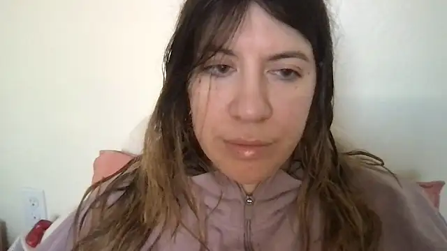 Snapshot of HYPHYtype chatting on 02-26-25, 05:50 HYPHYtype online show from 02-26-25, 05:50