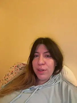 Snapshot of HYPHYtype chatting on 03-18-25, 07:41 HYPHYtype online show from 03-18-25, 07:41