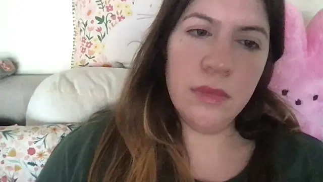 Snapshot of HYPHYtype chatting on 09-21-25, 07:15 HYPHYtype online show from 09-21-25, 07:15