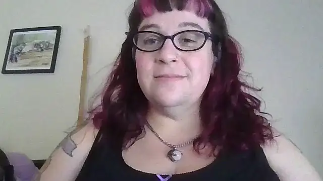 Snapshot of GothyBaby chatting on 02-28-25, 09:55 GothyBaby online show from 02-28-25, 09:55