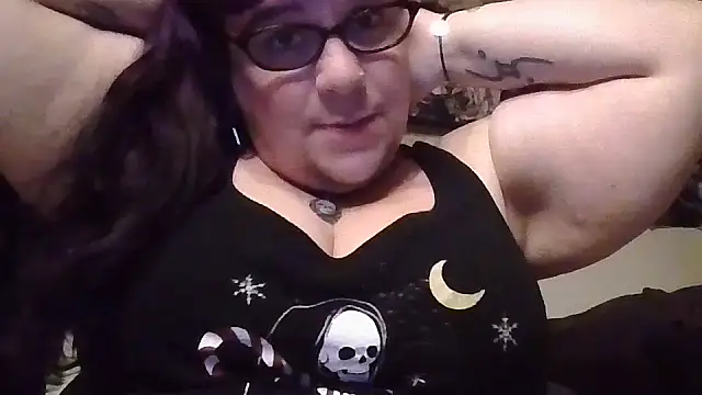 GothyBaby online show from 11-13-25, 01:59