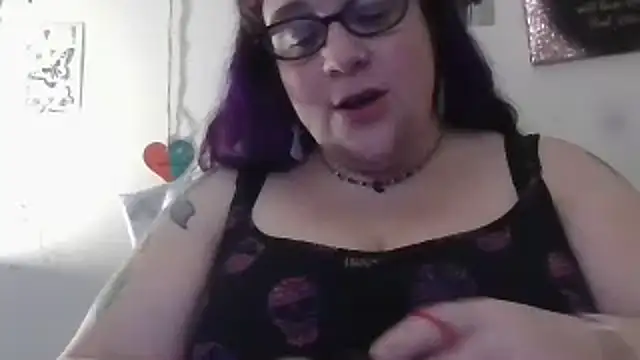 Snapshot of GothyBaby chatting on 02-25-26, 01:37 GothyBaby online show from 02-25-26, 01:37