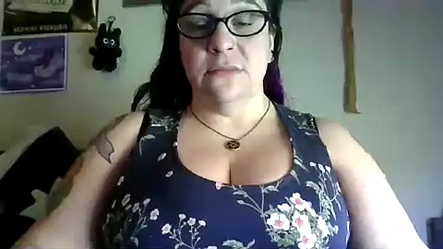 Snapshot of GothyBaby chatting on 03-30-26, 06:09 GothyBaby online show from 03-30-26, 06:09