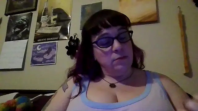 Snapshot of GothyBaby chatting on 04-02-26, 12:52 GothyBaby online show from 04-02-26, 12:52