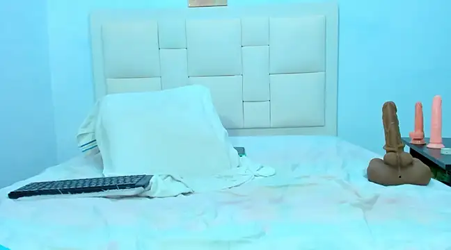 Snapshot of Marco_johnsonn chatting on 12-18-24, 03:04 Marco johnsonn online show from 12-18-24, 03:04