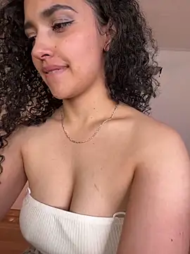 Lucy Marin online show from 01-25-25, 01:43