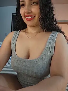 Lucy Marin online show from 05-06-26, 04:34