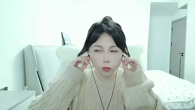 Sunset glow online show from 10-25-25, 10:56