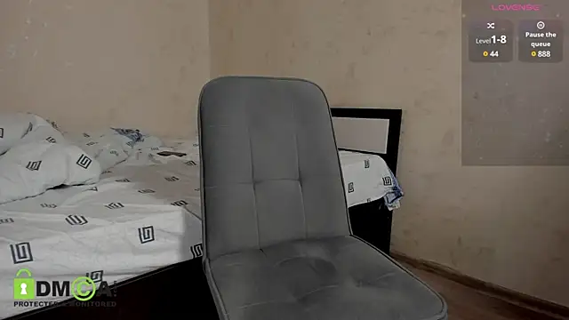 Model Mike online show from 01-28-25, 04:39