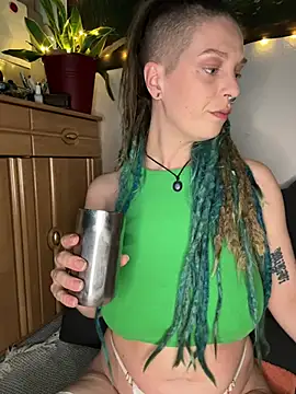 MenaDreadfull online show from 03-12-26, 07:20