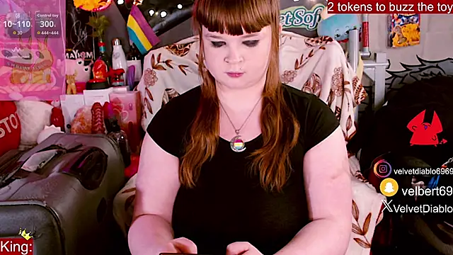 Snapshot of VelvetDiablo chatting on 04-01-26, 11:57 VelvetDiablo online show from 04-01-26, 11:57